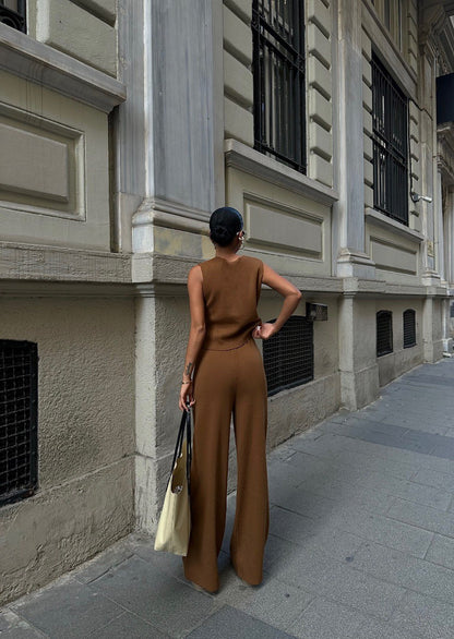 Lässiger Zweiteiler aus Weste und Hose