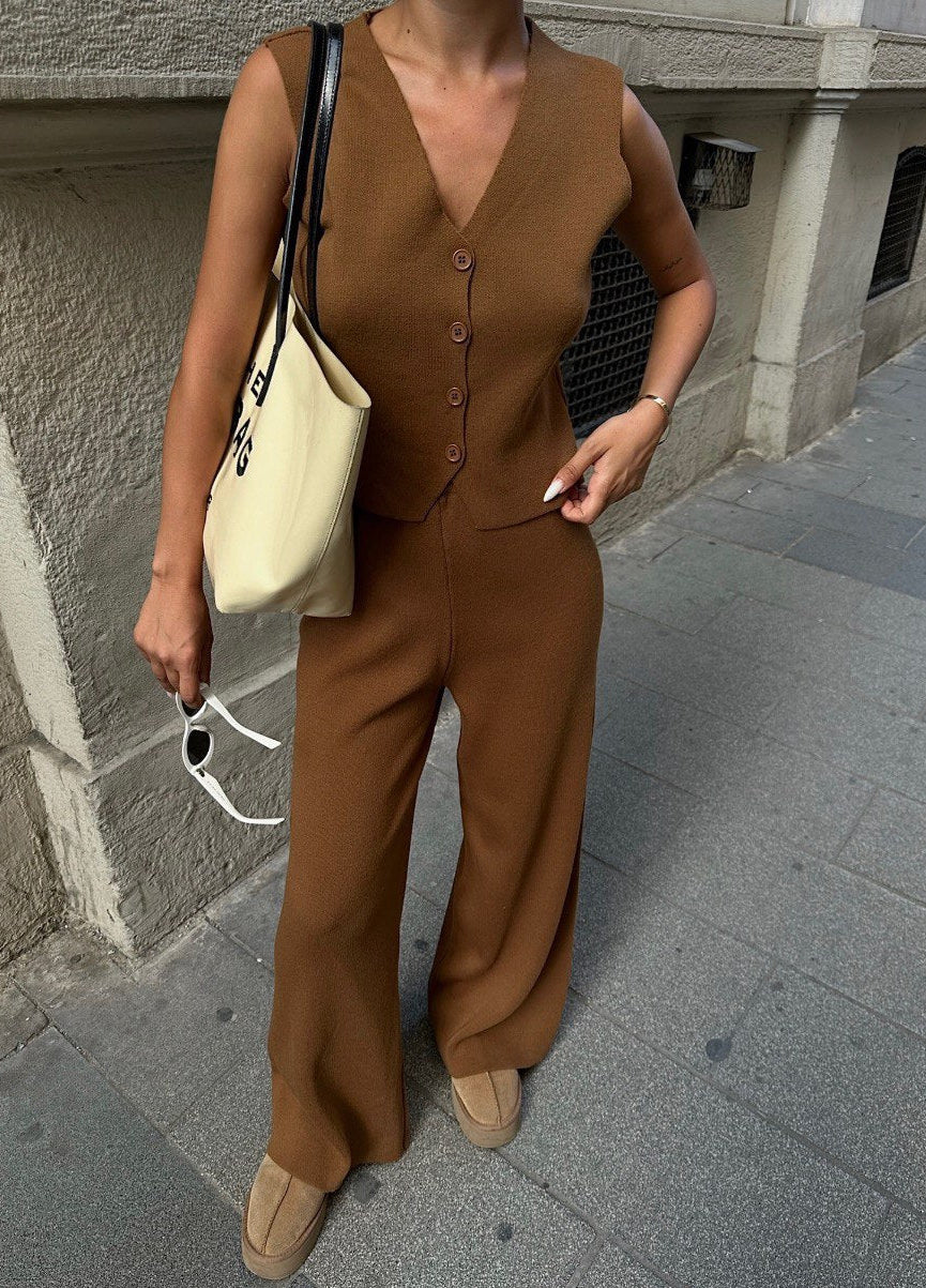 Lässiger Zweiteiler aus Weste und Hose