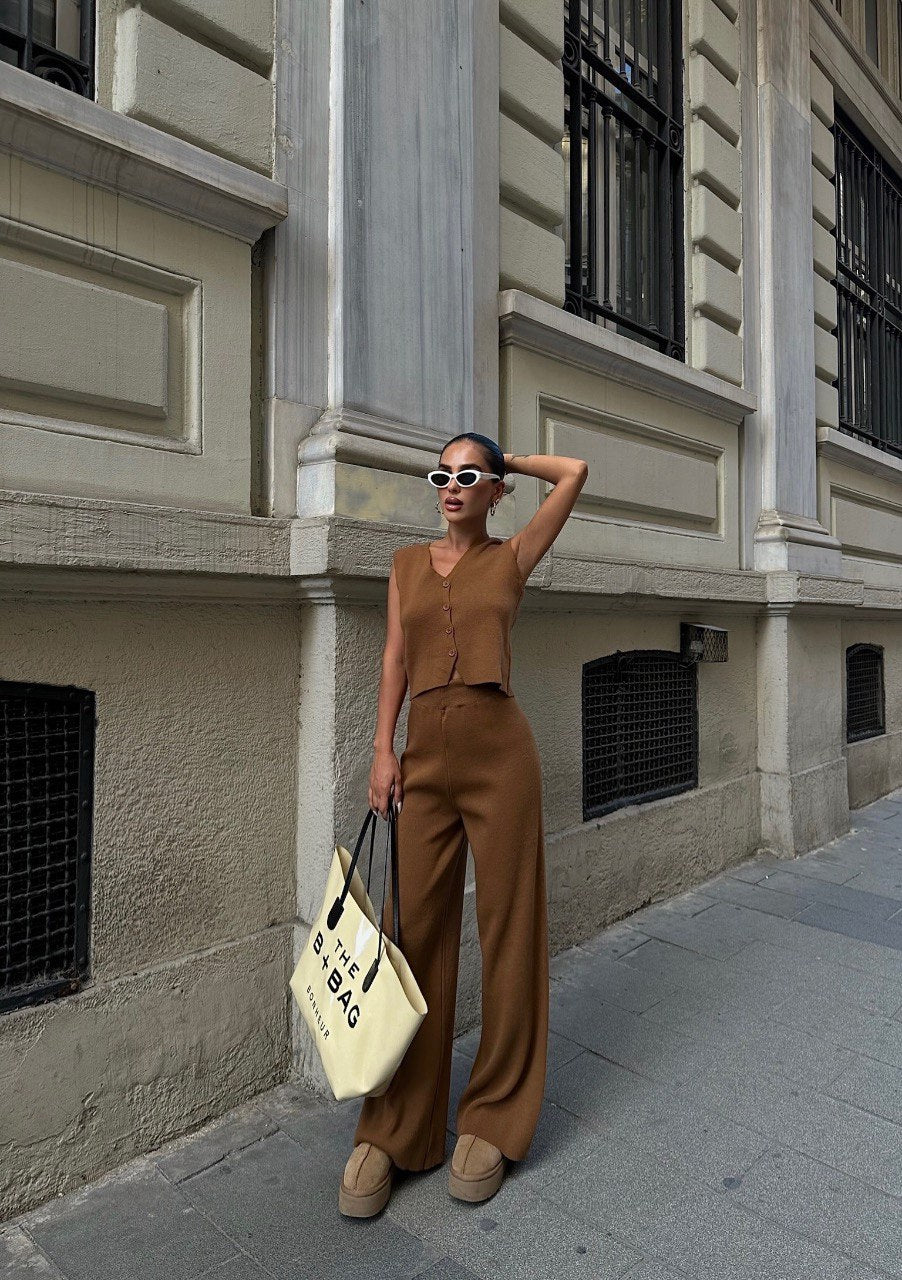 Lässiger Zweiteiler aus Weste und Hose