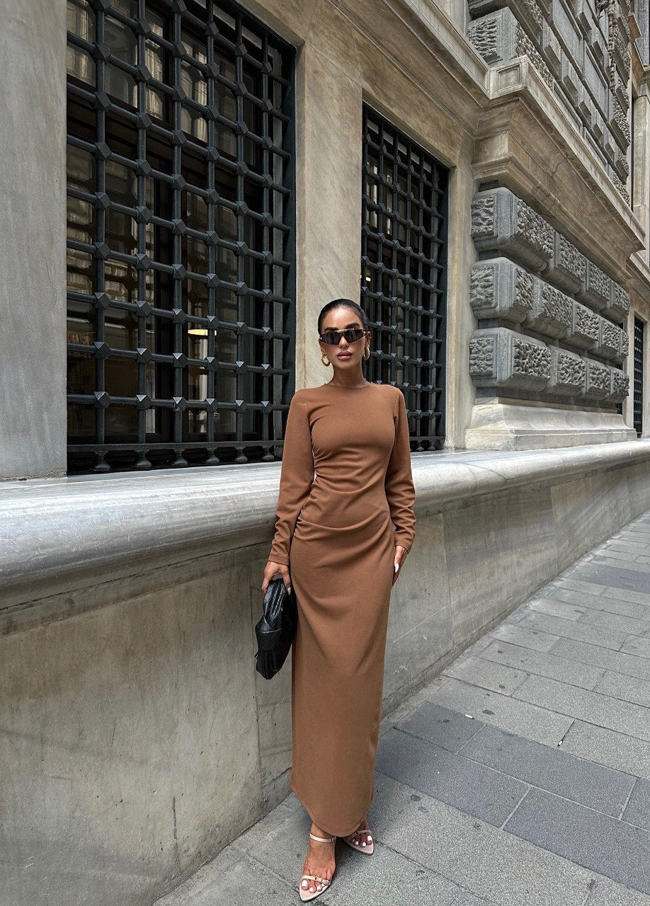 Maxikleid mit Raffung