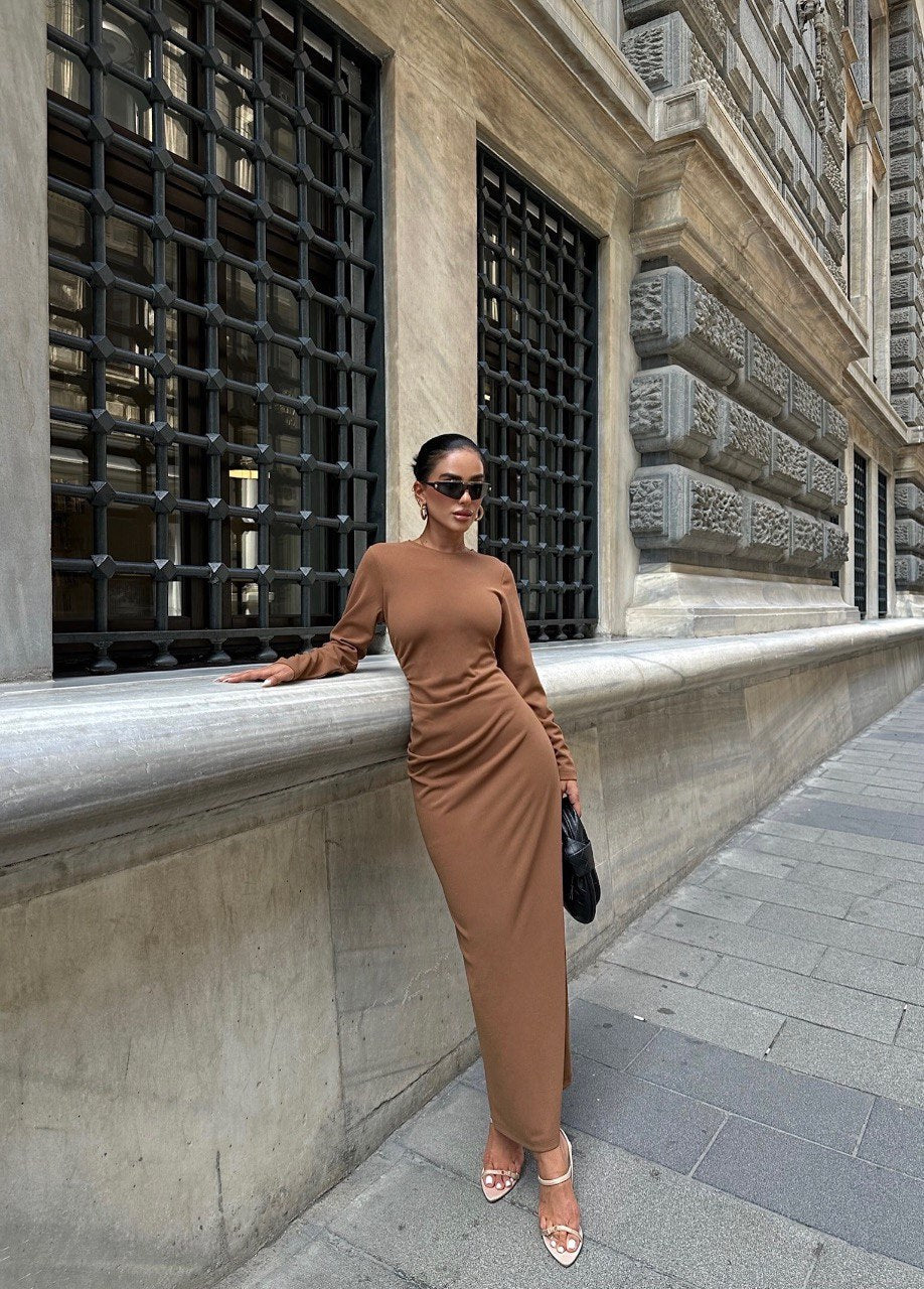 Maxikleid mit Raffung