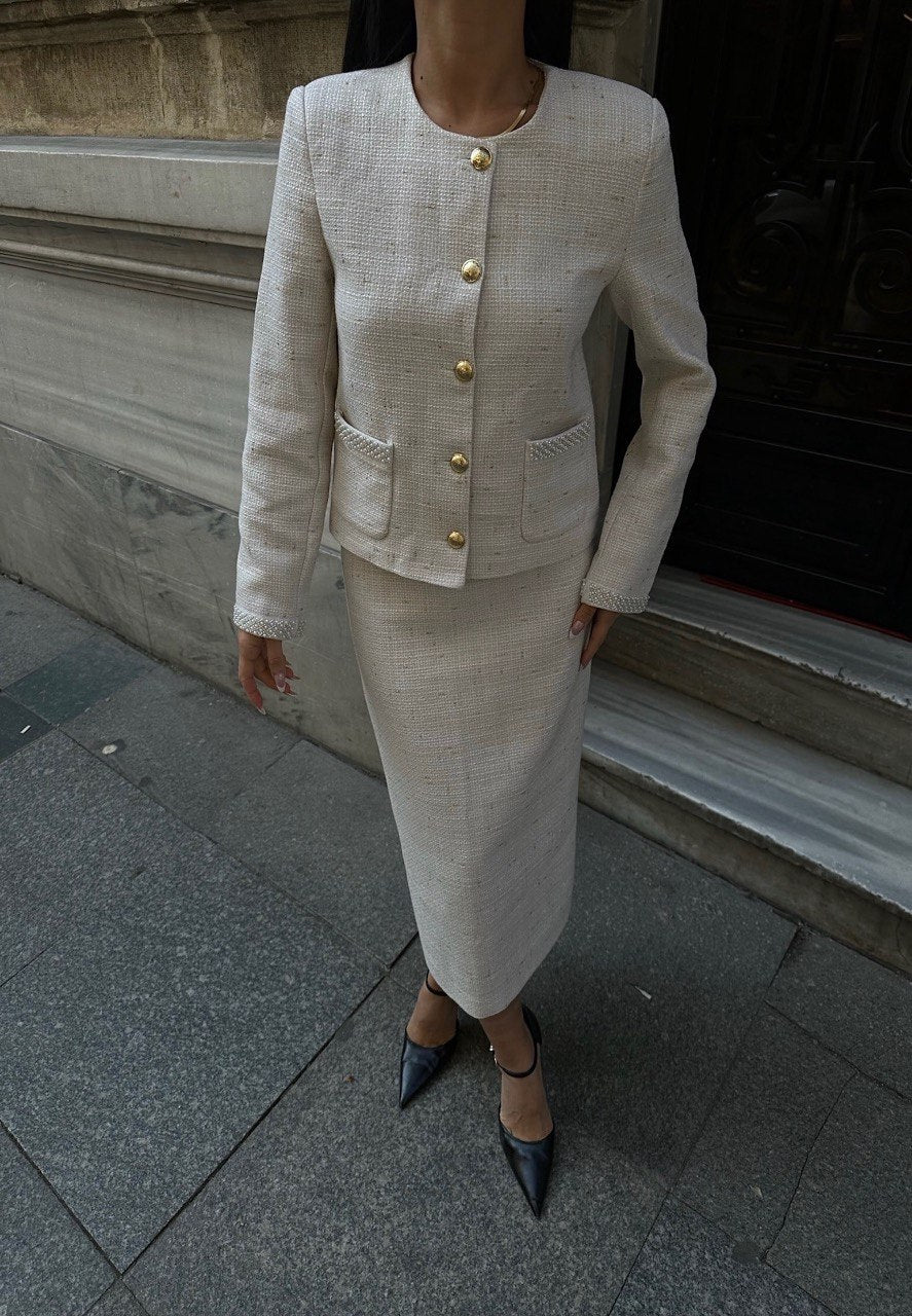 Zweiteiler im Bouclé-Look