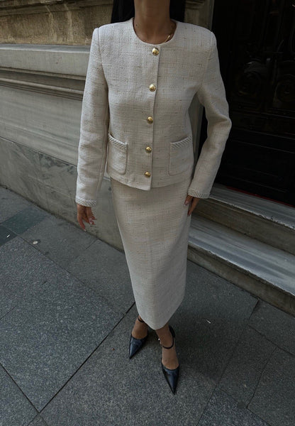 Zweiteiler im Bouclé-Look